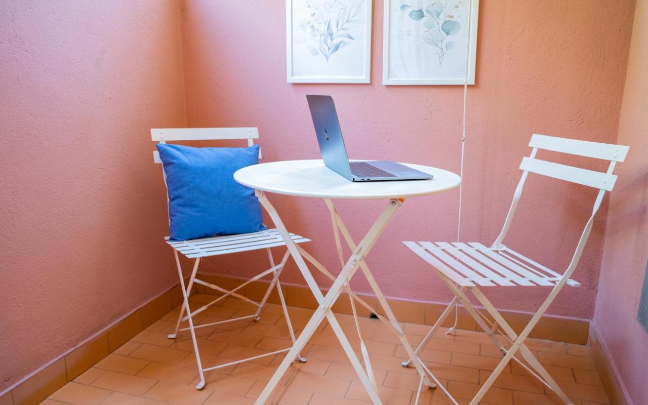Suite Con Piscina Wifi - Netflix - Mare A 7 Min Вараце Екстериор снимка